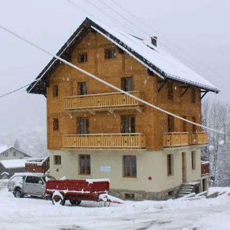 Maison Rose 3 Appartement *